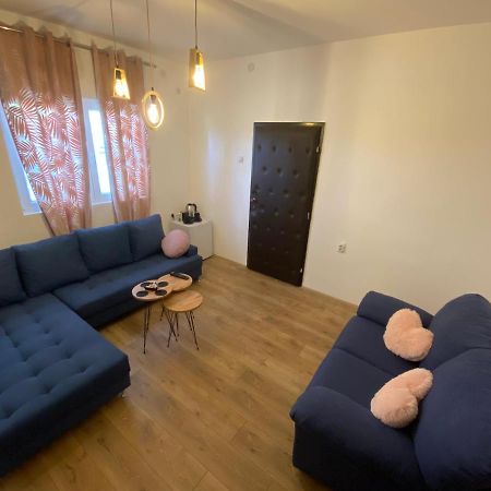 Apartmani Home Zajecar Bagian luar foto