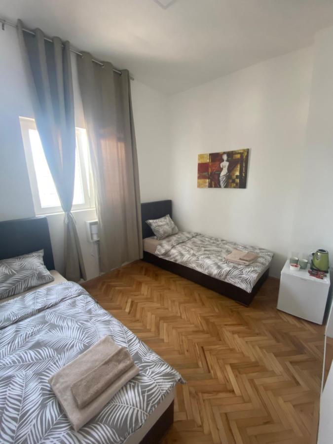 Apartmani Home Zajecar Bagian luar foto