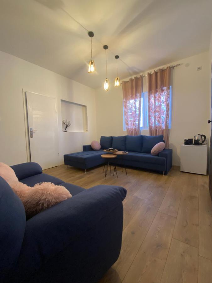 Apartmani Home Zajecar Bagian luar foto